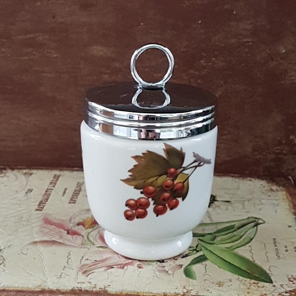 Royal Worcester Evesham Egg Coddler Vintage Ceramic Boiled Cooker Cup - Picture 6 of 10
